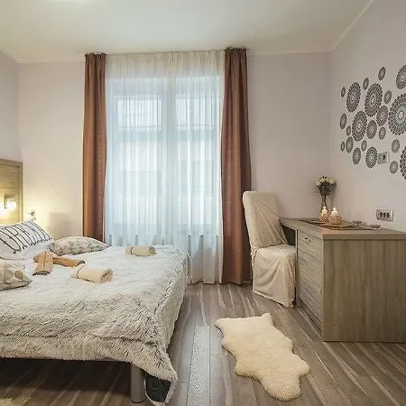 Apartman Center Ivona Zára